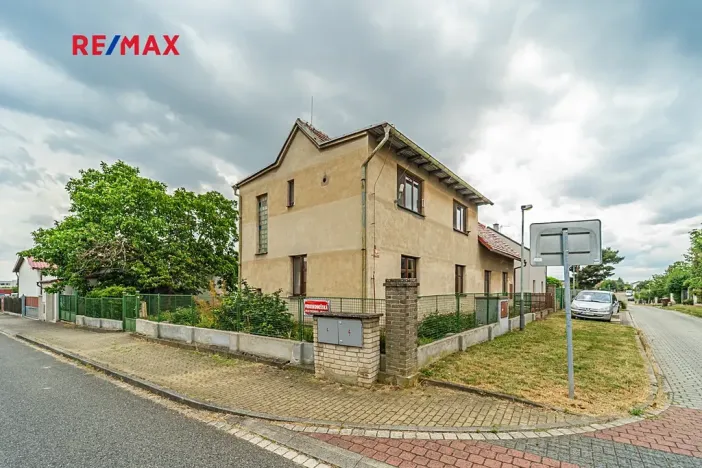 Prodej rodinného domu, Praha - Dolní Počernice, Listopadová, 302 m2