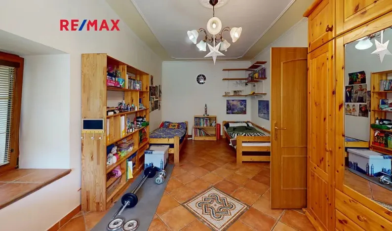 Prodej rodinného domu, Janůvky, 457 m2