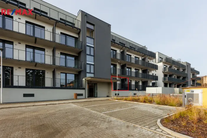 Prodej bytu 1+kk, Kladno - Dubí, Ke křížku, 31 m2