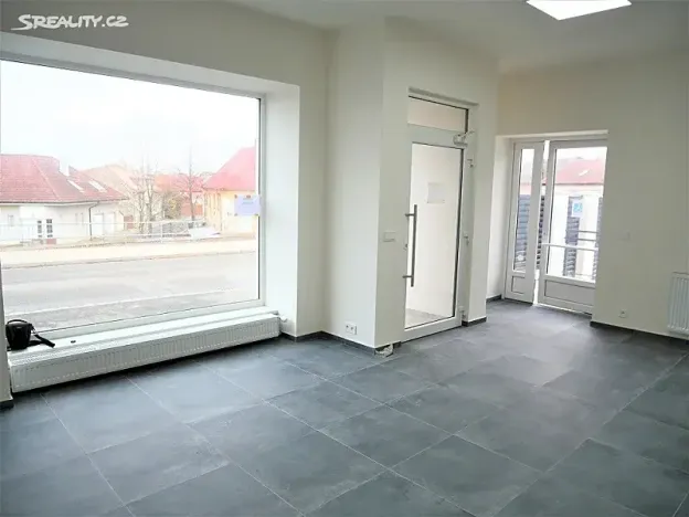Pronájem obchodního prostoru, Kostelec nad Černými lesy, Pražská, 42 m2