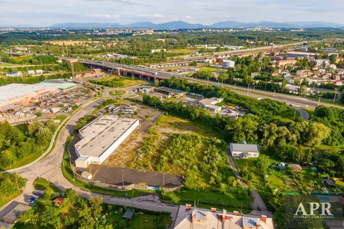 Prodej obchodního prostoru, Ostrava, 19777 m2