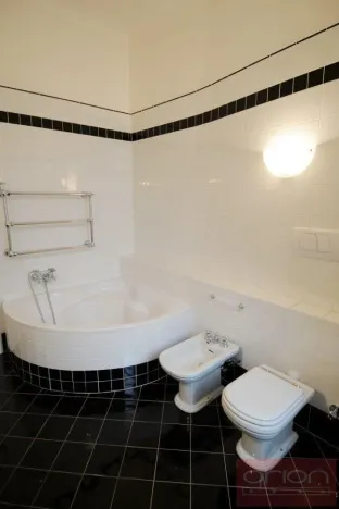 Pronájem bytu 4+1, Praha - Malá Strana, Vlašská, 175 m2