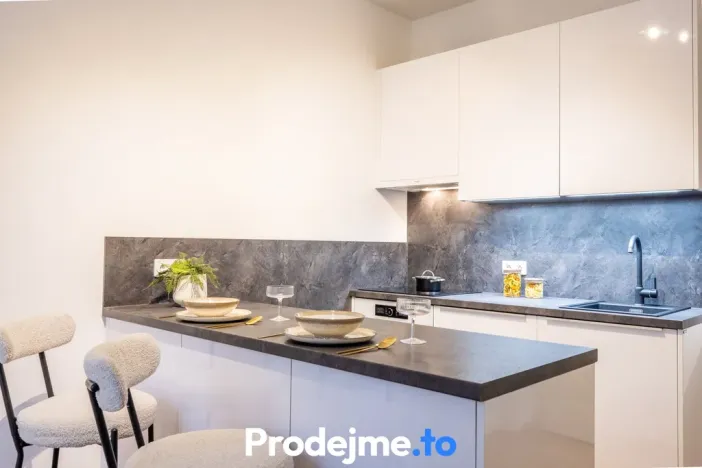 Pronájem bytu 2+1, Praha - Smíchov, Bieblova, 58 m2