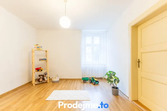 Pronájem bytu 2+1, Praha - Smíchov, Bieblova, 58 m2