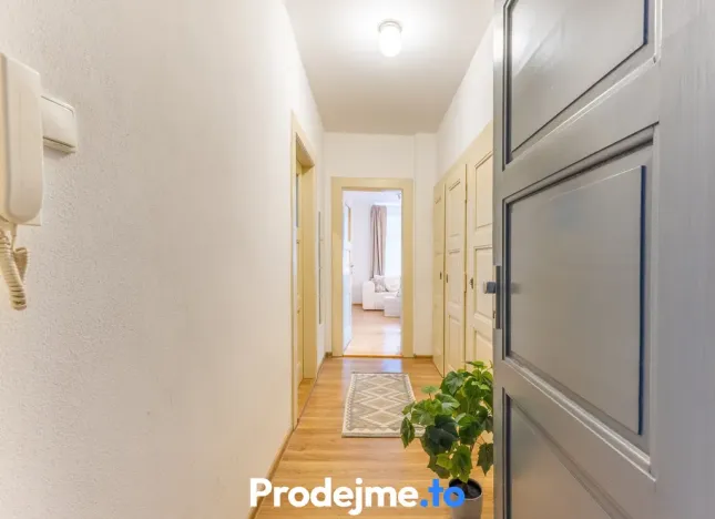 Pronájem bytu 2+1, Praha - Smíchov, Bieblova, 58 m2