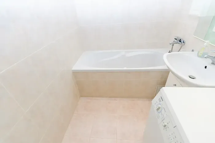 Pronájem bytu 3+1, Praha - Čimice, Chvatěrubská, 71 m2