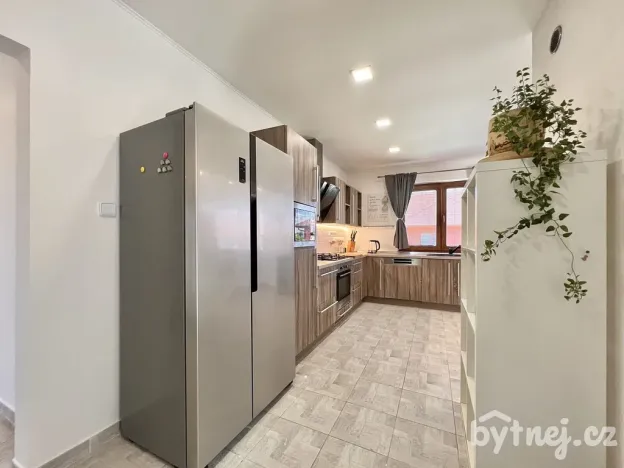 Pronájem rodinného domu, Milovice, 118 m2