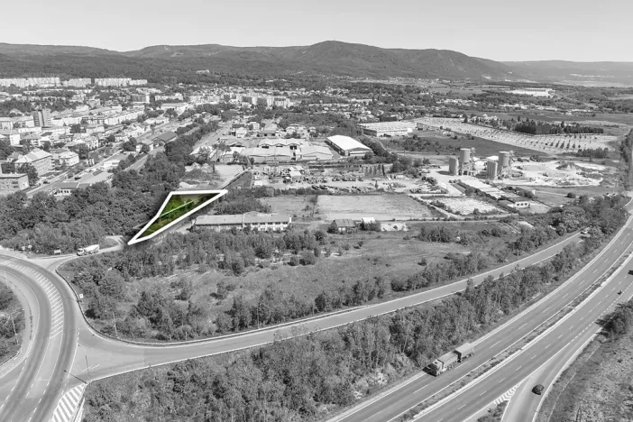 Prodej komerčního pozemku, Jirkov, 2782 m2