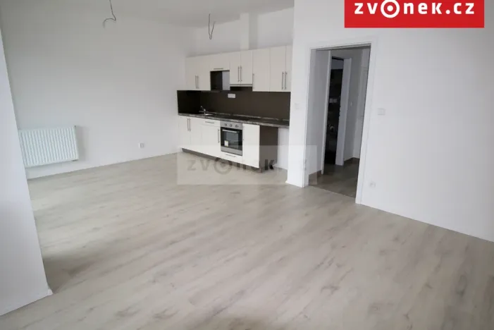 Pronájem bytu 1+kk, Otrokovice, Komenského, 39 m2