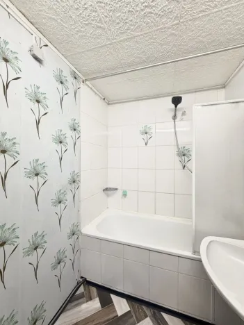 Pronájem bytu 3+1, Liberec - Liberec VI-Rochlice, Pazderkova, 74 m2