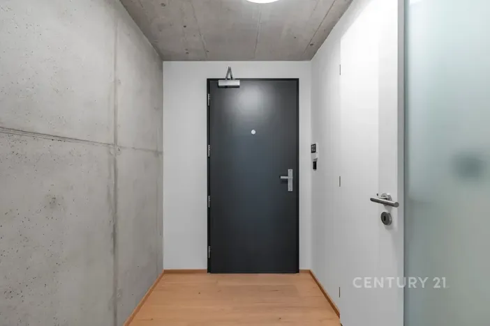 Pronájem bytu 3+kk, Praha - Vysočany, Kolbenova, 66 m2