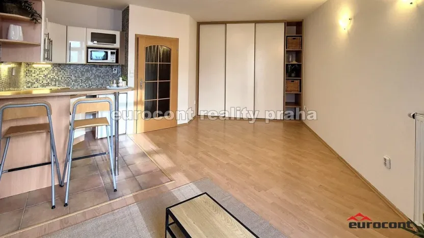 Pronájem bytu 1+kk, Praha - Vršovice, Přípotoční, 29 m2
