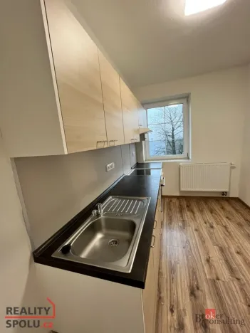 Pronájem bytu 3+1, Dvorce, Komenského, 76 m2