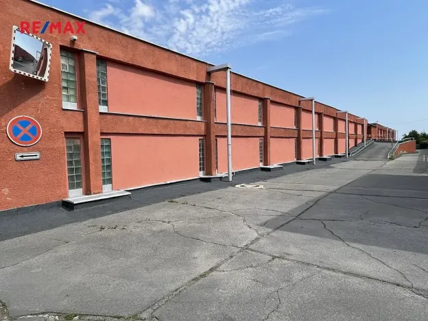 Pronájem garáže, Kladno, Bellevue, 19 m2