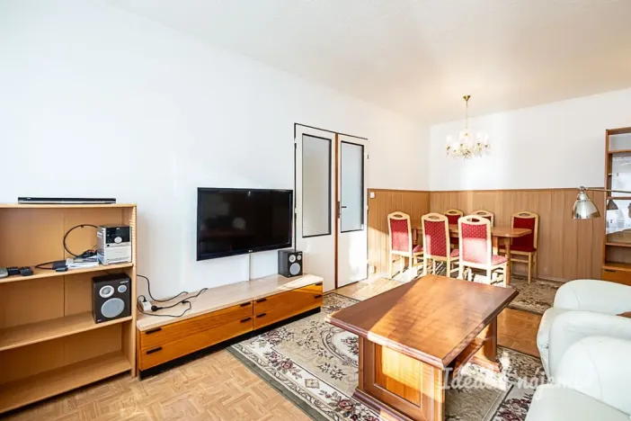 Pronájem bytu 3+1, Praha - Troja, Krosenská, 69 m2