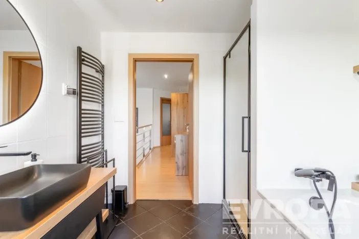 Prodej rodinného domu, Tuchoměřice, Pod Hájem, 205 m2