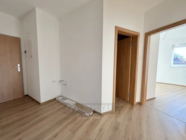 Pronájem bytu 2+kk, České Budějovice, Na Zlaté stoce, 63 m2