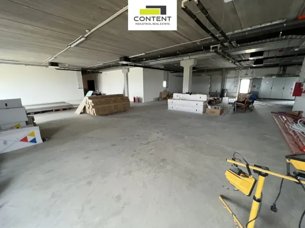 Pronájem výrobních prostor, Střelice, 1838 m2