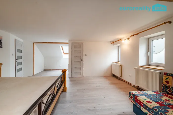 Prodej rodinného domu, Kraslice - Černá, 192 m2