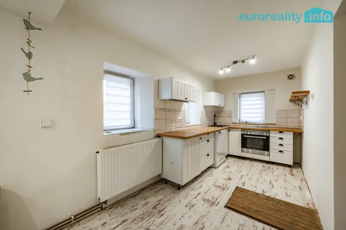 Prodej rodinného domu, Kraslice - Černá, 192 m2