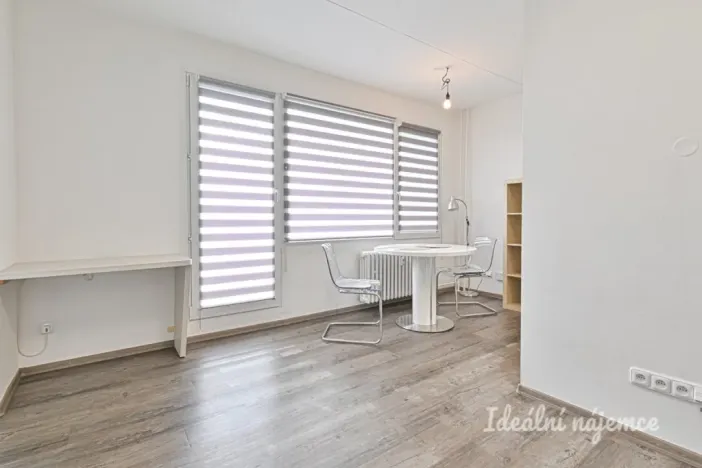 Pronájem bytu 2+kk, Brno, Bosonožská, 42 m2