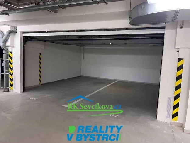 Pronájem garáže, Brno, Chvalovka, 25 m2