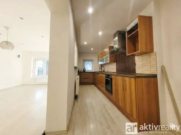 Pronájem bytu 4+1, Neratovice, Nerudova, 110 m2