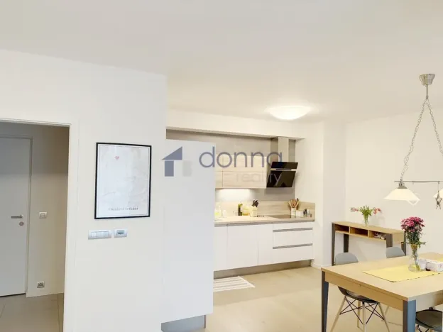 Pronájem bytu 2+kk, Praha, Menclova, 64 m2