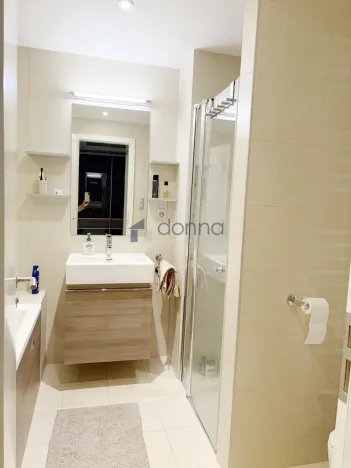 Pronájem bytu 2+kk, Praha, Menclova, 64 m2