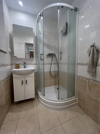 Pronájem bytu 1+kk, Hradec Králové, Severní, 27 m2