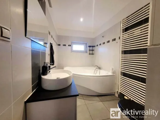 Pronájem rodinného domu, Neratovice, Nerudova, 220 m2