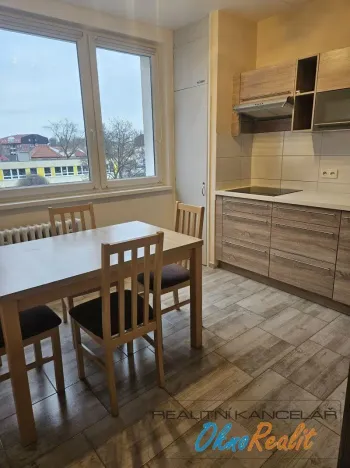 Pronájem bytu 3+1, Přerov - Přerov I-Město, Trávník, 74 m2