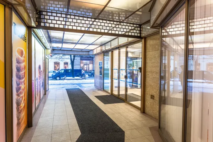 Pronájem kanceláře, Praha, Na příkopě, 2169 m2