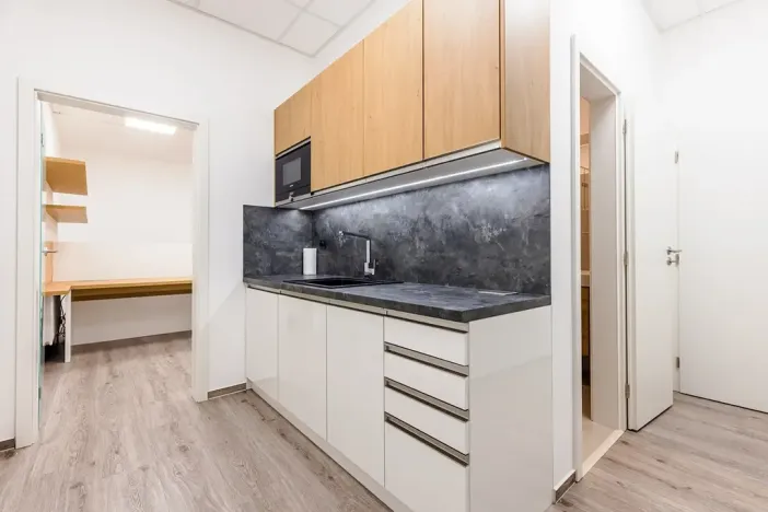 Prodej kanceláře, Brno, Mojmírovo náměstí, 65 m2