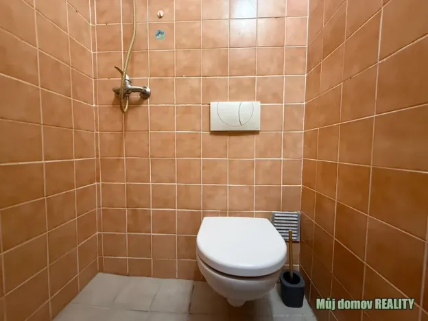 Pronájem bytu 1+kk, Praha - Dolní Chabry, Prunéřovská, 20 m2