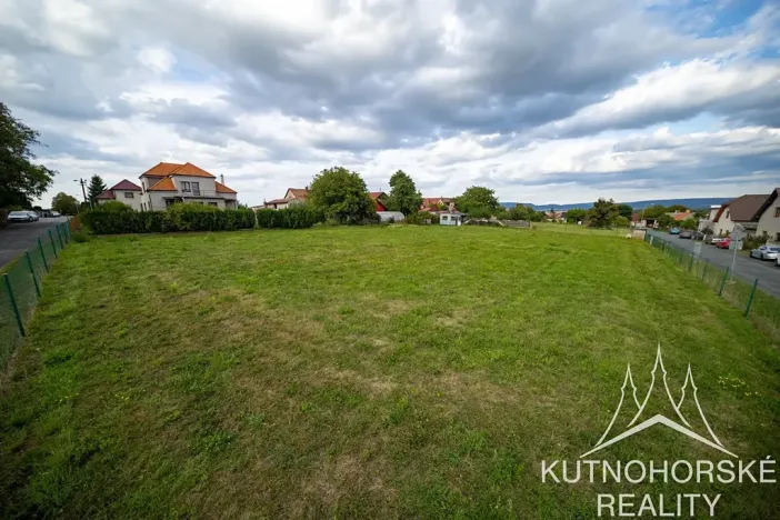 Prodej pozemku pro bydlení, Okřesaneč, 866 m2