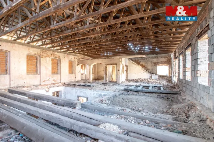 Prodej obchodního prostoru, Verneřice, 288 m2