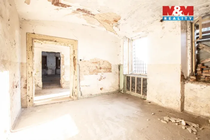 Prodej obchodního prostoru, Verneřice, 288 m2