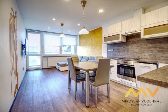 Pronájem bytu 3+kk, Hradec Králové - Věkoše, Na Zahrádkách, 72 m2