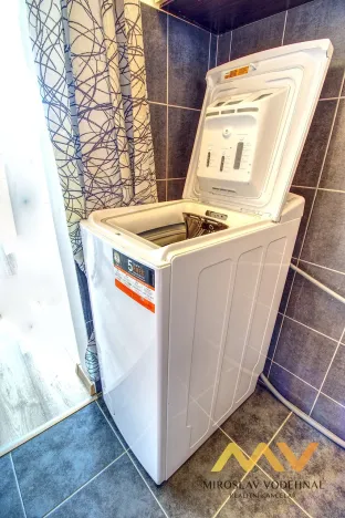 Pronájem bytu 1+kk, Hradec Králové - Nový Hradec Králové, Brožíkova, 22 m2