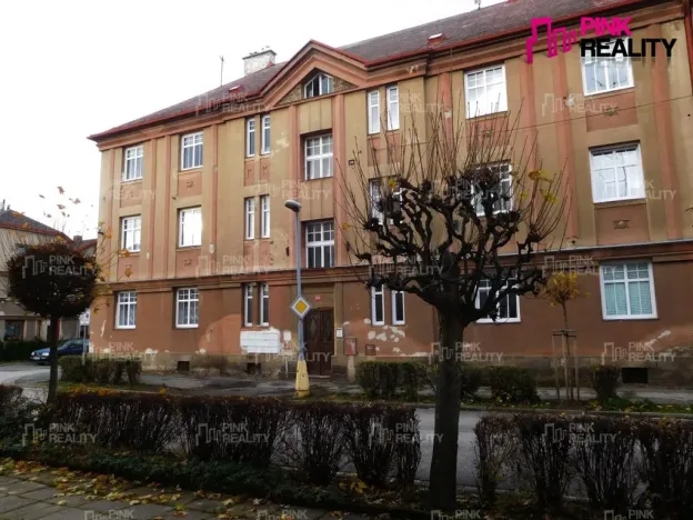 Pronájem bytu 2+kk, Dvůr Králové nad Labem, Roháčova, 50 m2