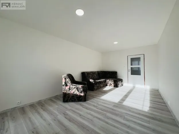 Pronájem bytu 2+1, Ostrava, Srbská, 56 m2