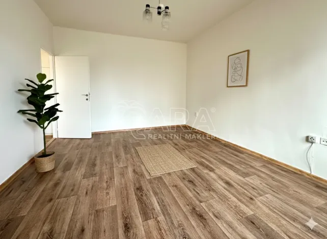 Pronájem bytu 2+1, Karviná - Mizerov, Zahradnická, 52 m2