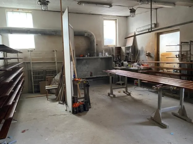 Pronájem výrobních prostor, Poděbrady, 600 m2