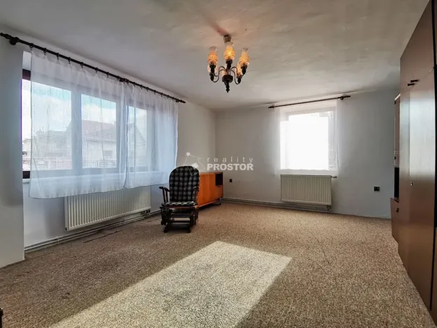 Prodej rodinného domu, Křinec, Dr. Chmelaře, 110 m2