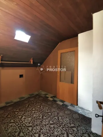 Prodej rodinného domu, Křinec, Dr. Chmelaře, 110 m2