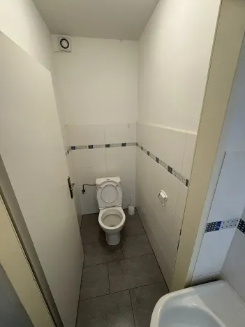 Pronájem skladu, Praha - Horní Počernice, Bystrá, 313 m2