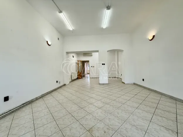 Pronájem obchodního prostoru, Nový Jičín, Dolní brána, 65 m2