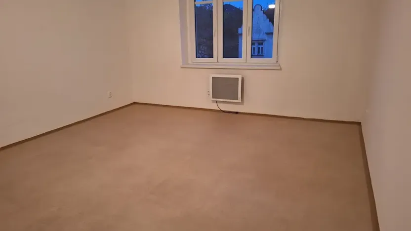Pronájem bytu 1+kk, Praha - Strašnice, Černokostelecká, 40 m2