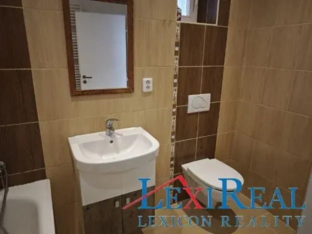 Pronájem bytu 2+1, Praha - Zbraslav, Zvonařská, 65 m2